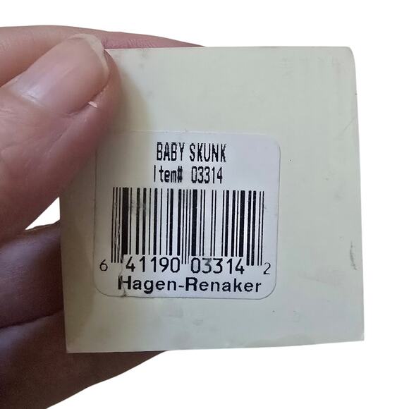 Vintage hagen- renaker cheeky baby skunk - Picture 3 of 3